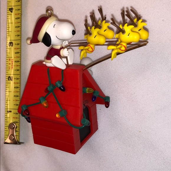 Hallmark Keepsake Ornaments Peanuts Collection - Picture 3 of 6